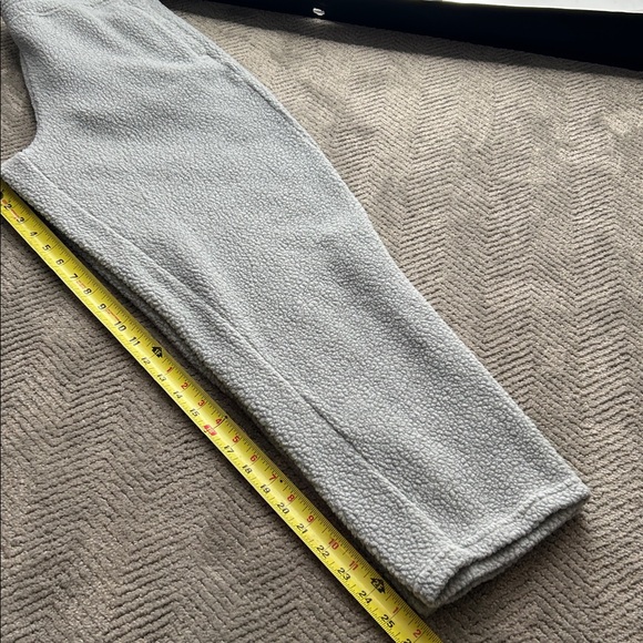 Patagonia Women's Size Medium Gray Polyester Sherpa Pile Synchilla Sweatpants - Picture 11 of 13